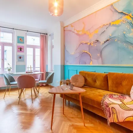 Colorful, Working Place, Netflix, Sight Seeing Leipzig Extérieur photo